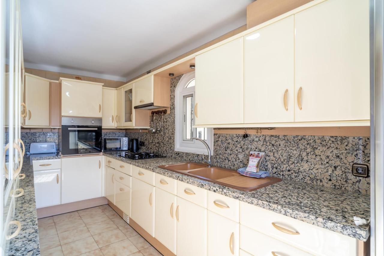 Villa Kenny Private Pool Casasol نيرخا المظهر الخارجي الصورة